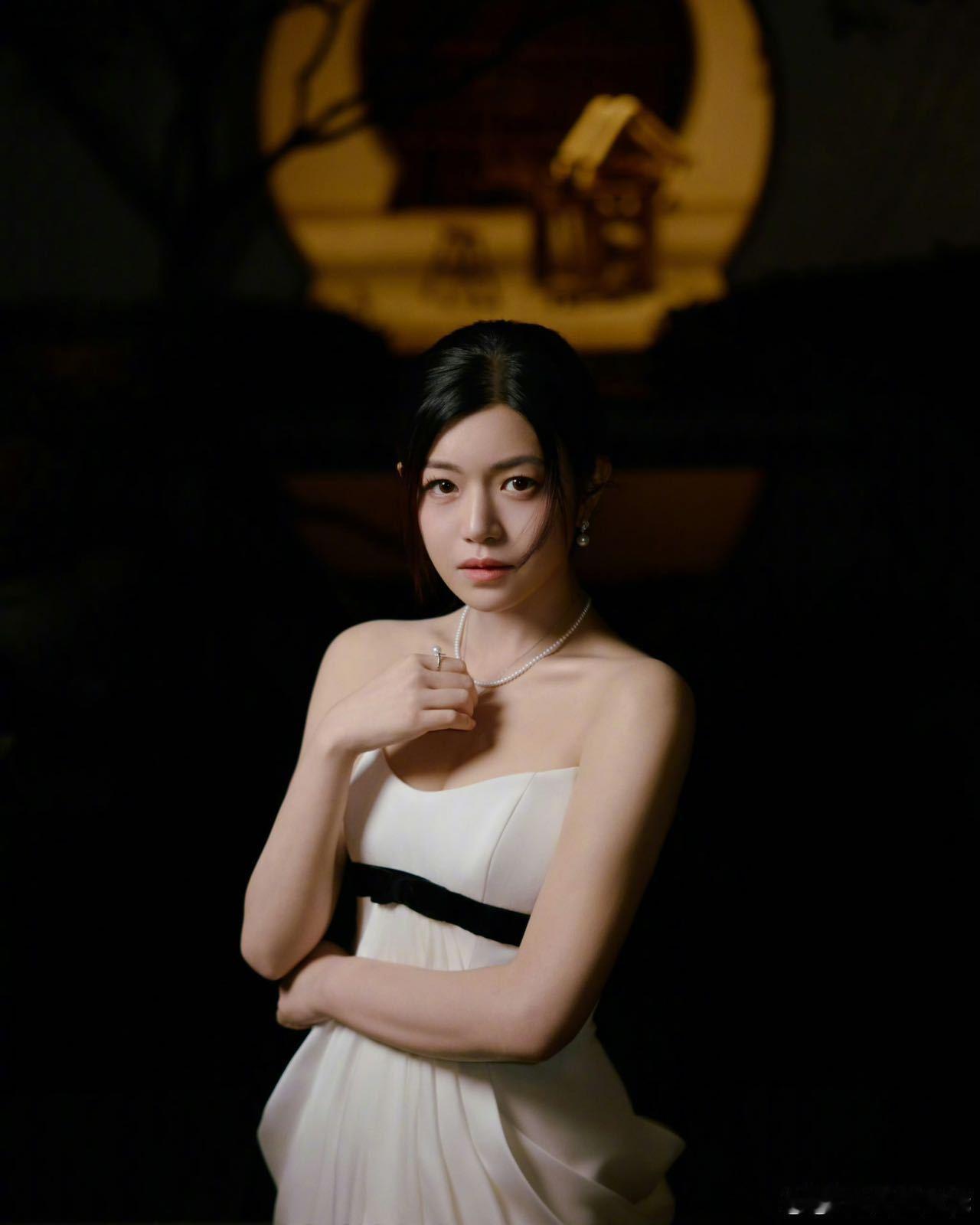陈妍希说想跟刘德华演戏 陈妍希和谢楠乌镇对谈好敢说！被问想挑战啥角色，当场放下偶