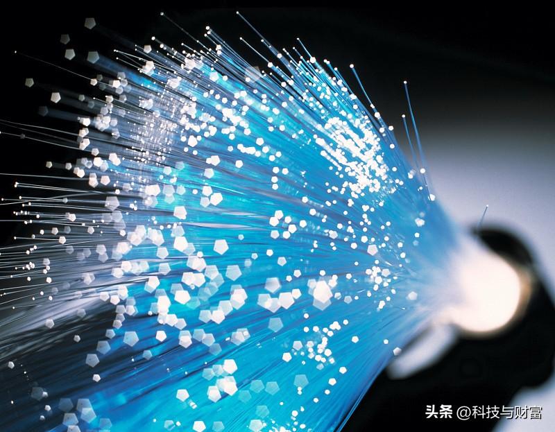 今天A股4大风口爆发！不止化工，这几条主线才是真主线

别只盯着化工！今天A股4