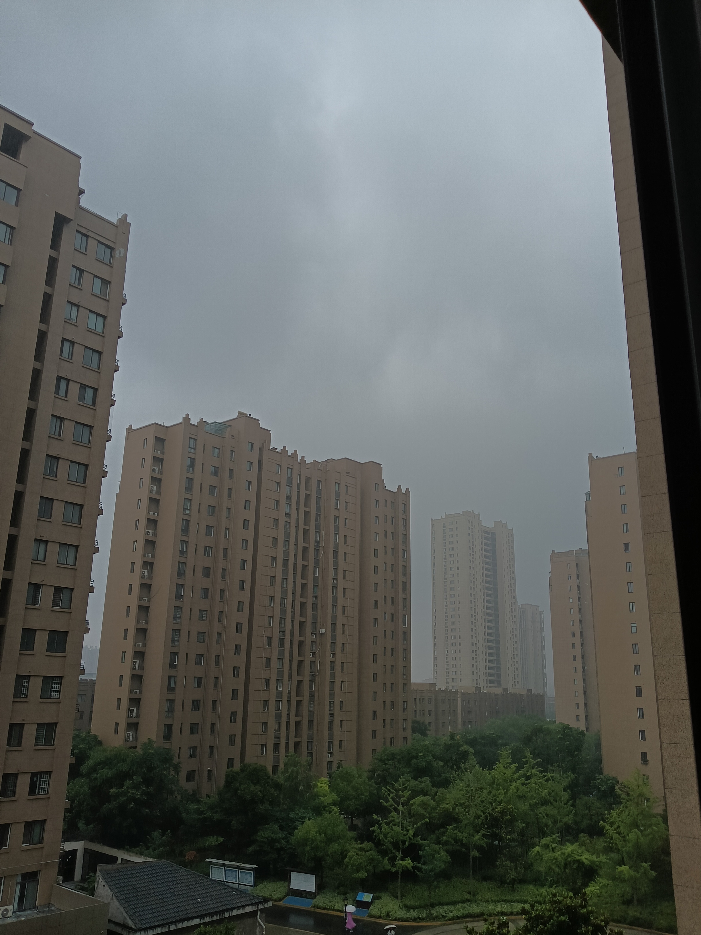 早上好，周末愉快！ 