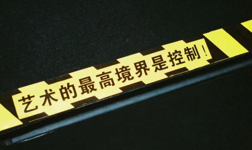 檀健次把情绪宣泄放在角色里每个人都有自己情绪调节的方式。情绪宣泄放入角色，而非在