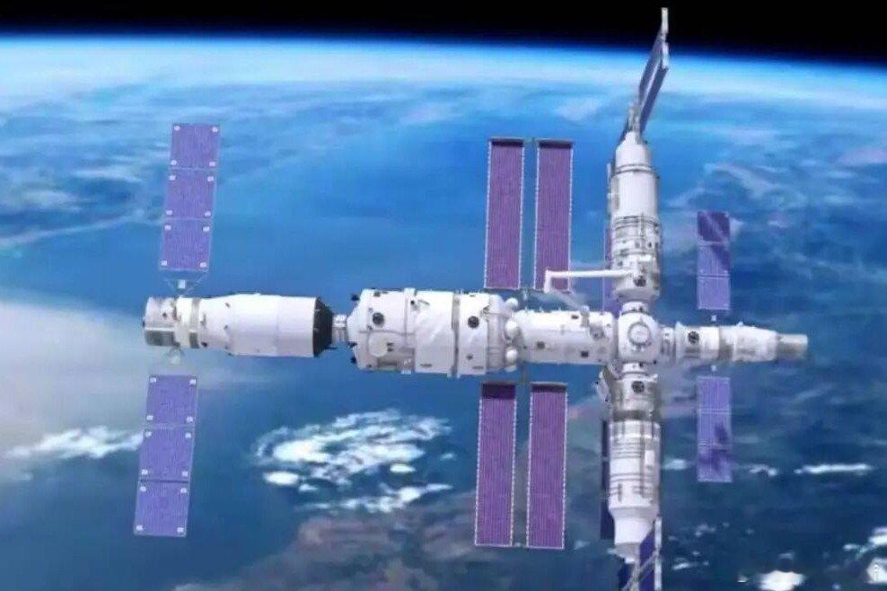 继续关注 继续滴关注中国航天......凤凰新闻【神舟二十三号飞船发射场准备，3