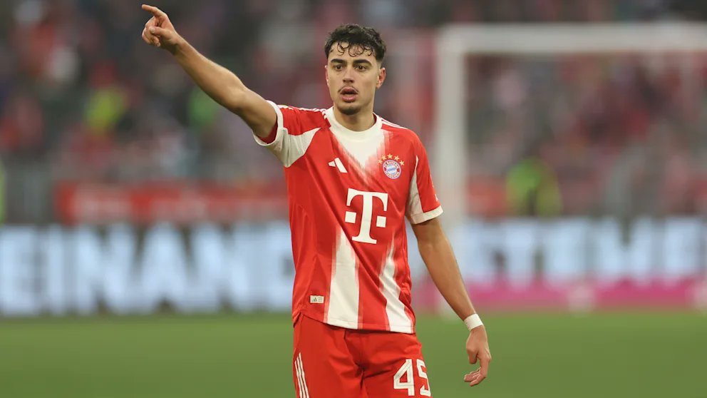 目前尚未决定亚帕夫洛维奇是否会随队前往国家队报到。虽然目前伤势并不严重，但为了安