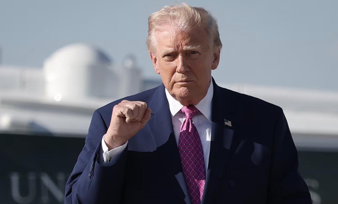 ·100% 关税落地，特朗普对华汽车下死手，美国将付出惨重代价

最近美国接连传