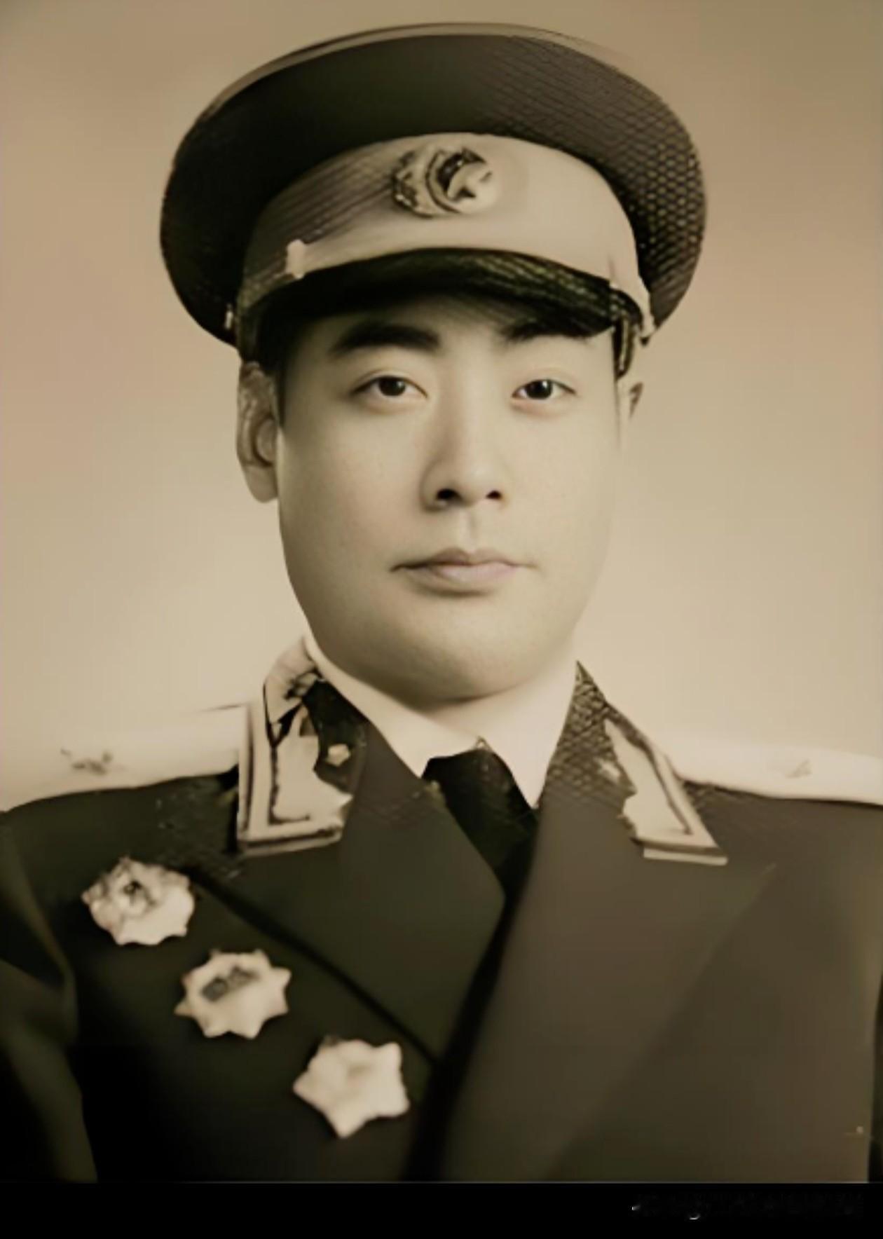 罗坤山将军生平事迹 ✨
 
罗坤山（1917—1992），湖北汉川（今仙桃）人，