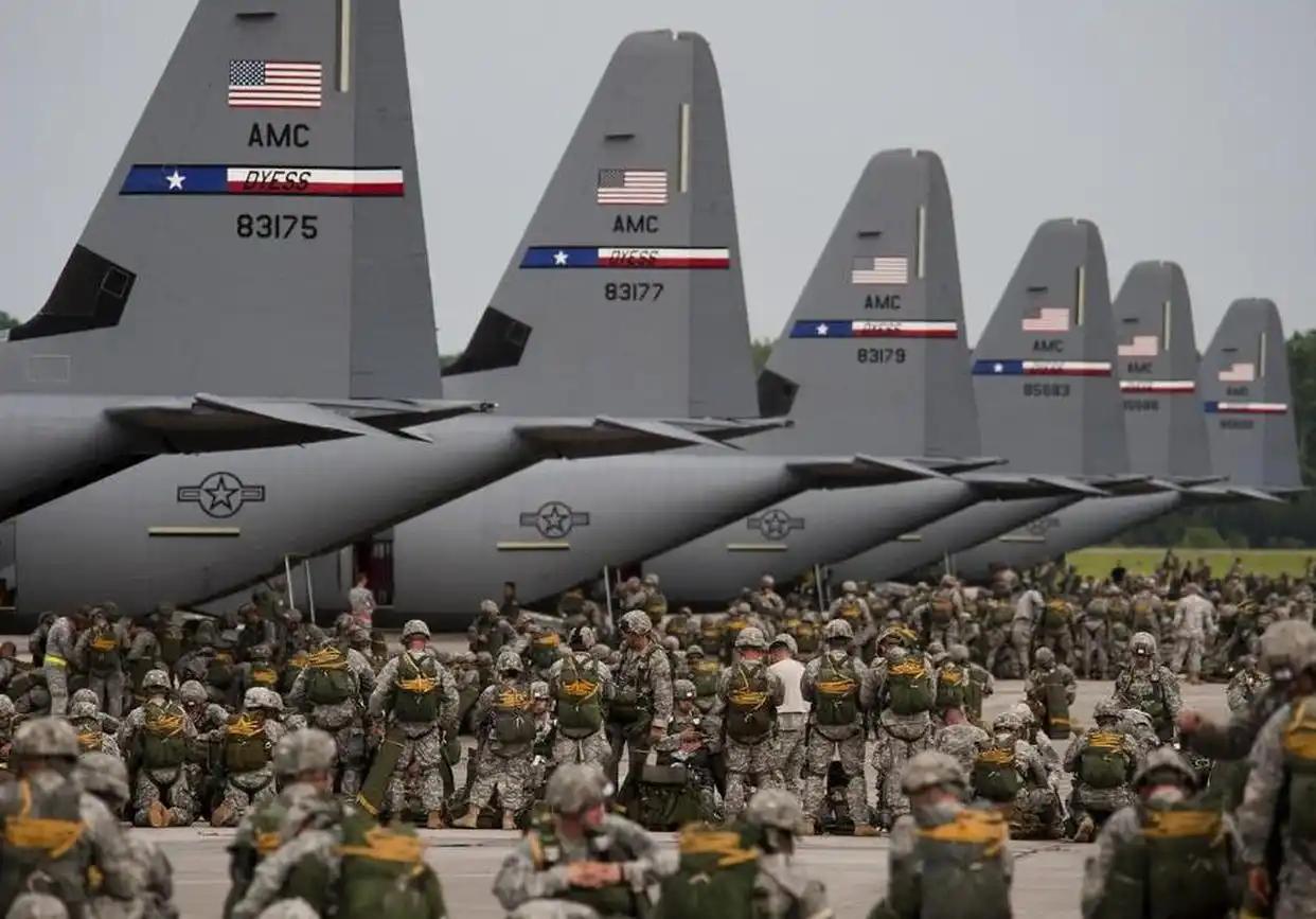 很多人心里都有这个疑问：美国凭什么这么“狂”？感觉它想打谁就打谁，联合国也管不了