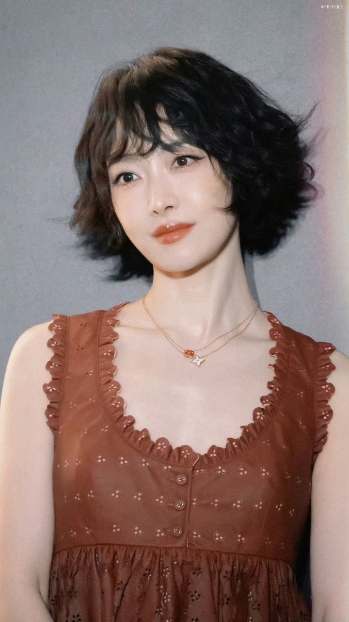 展轩粉丝被宋茜金晨杨幂美晕了  追展轩却被宋茜金晨杨幂美晕，这波血赚不亏，追星天