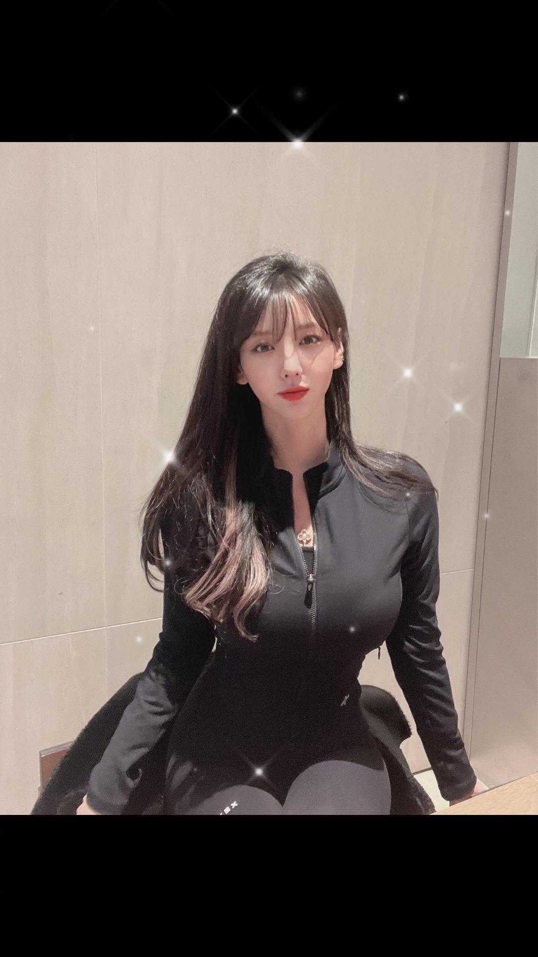 气质女神初恋脸甜系女孩甜美可爱好身材好气质