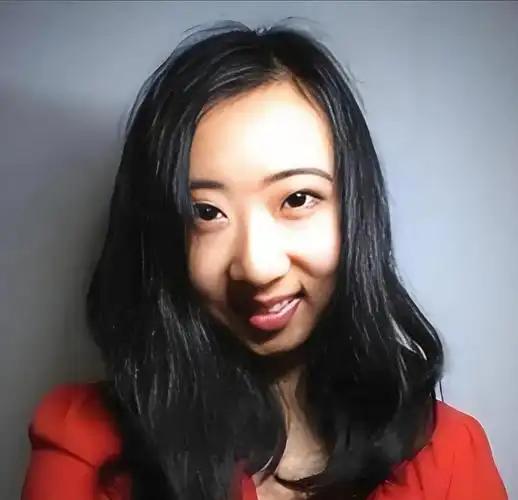 曾跪舔“美国空气比中国甜”，如今杨舒平的下场，堪称润人警钟！
她靠着一场哗众取宠