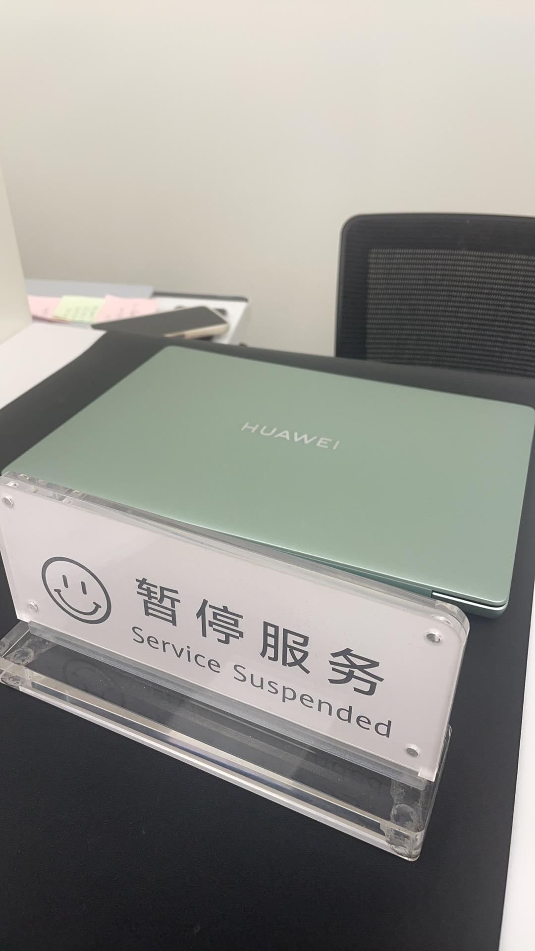1、避坑华为matebook14Ultra5 Linux版本。屏幕脆得跟纸一样。