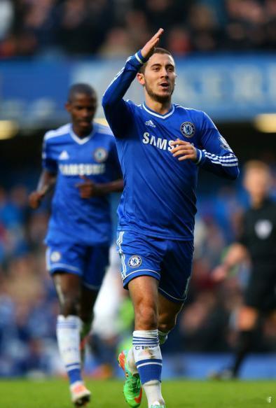 【英超-阿扎尔绝杀切尔西主场3连胜】12月26日，2013/14赛季英超联赛第1