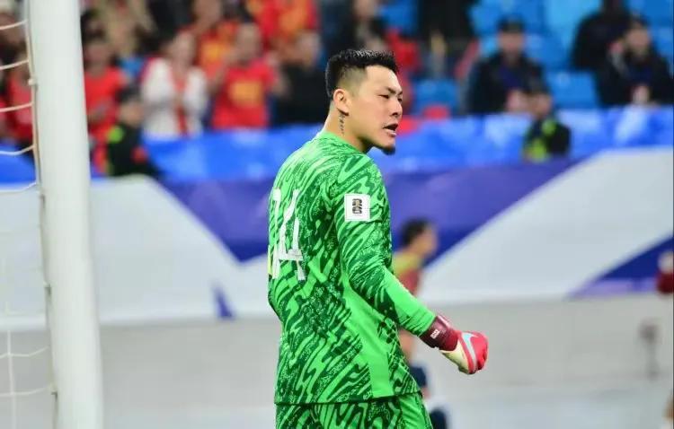 亚冠精英联赛  
山东泰山VS横滨水手
开球时间：10月22日20:00

10