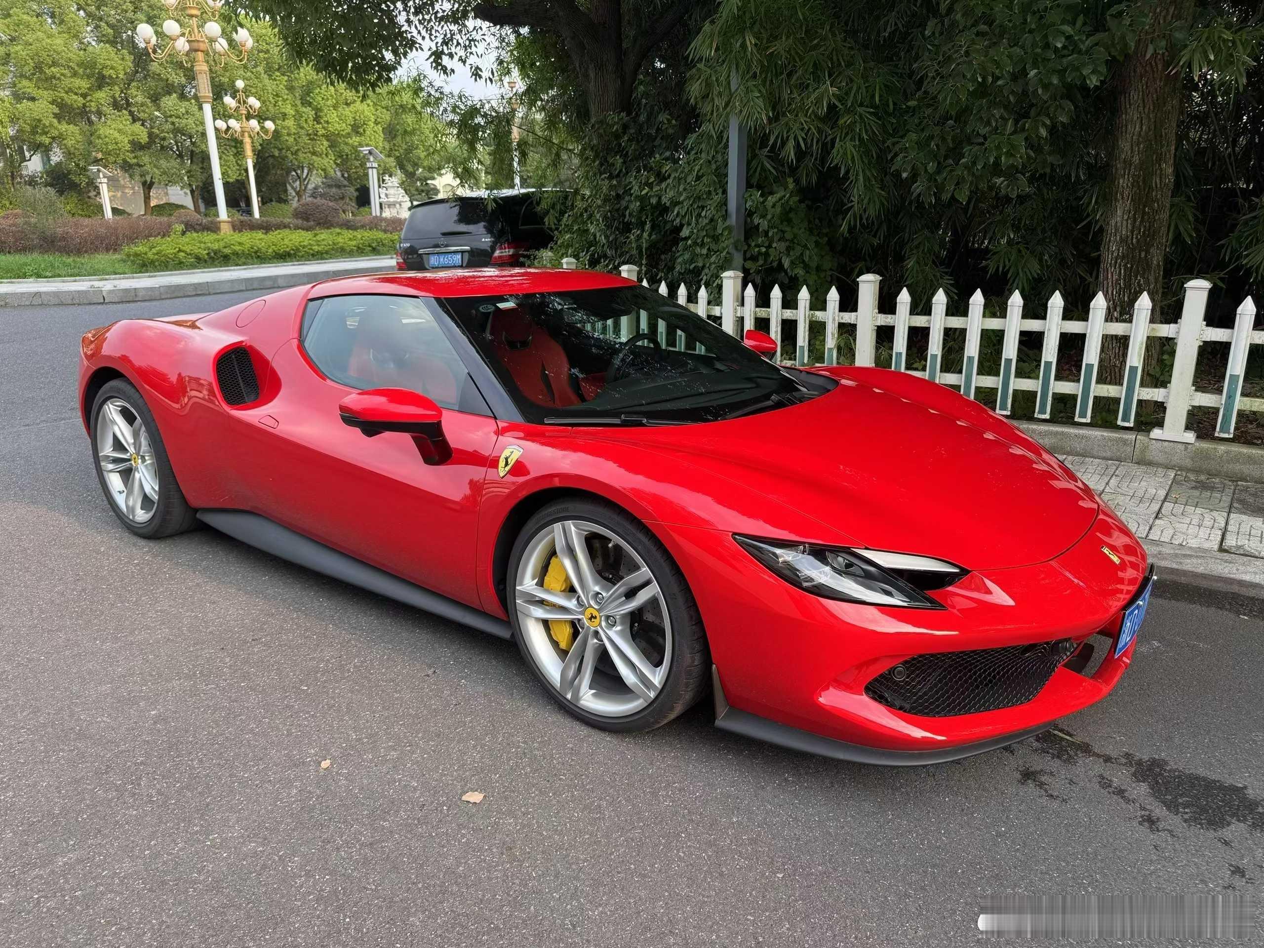 法拉利296GTB 寻求伯乐，23年落户，安全行驶3900公里 ​​​