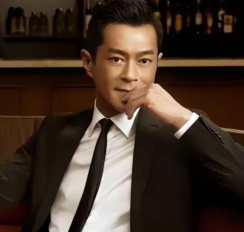 古天乐55岁还一个人过，总有人替他觉得“亏”——钱有了，名气有了，建了上百所学校