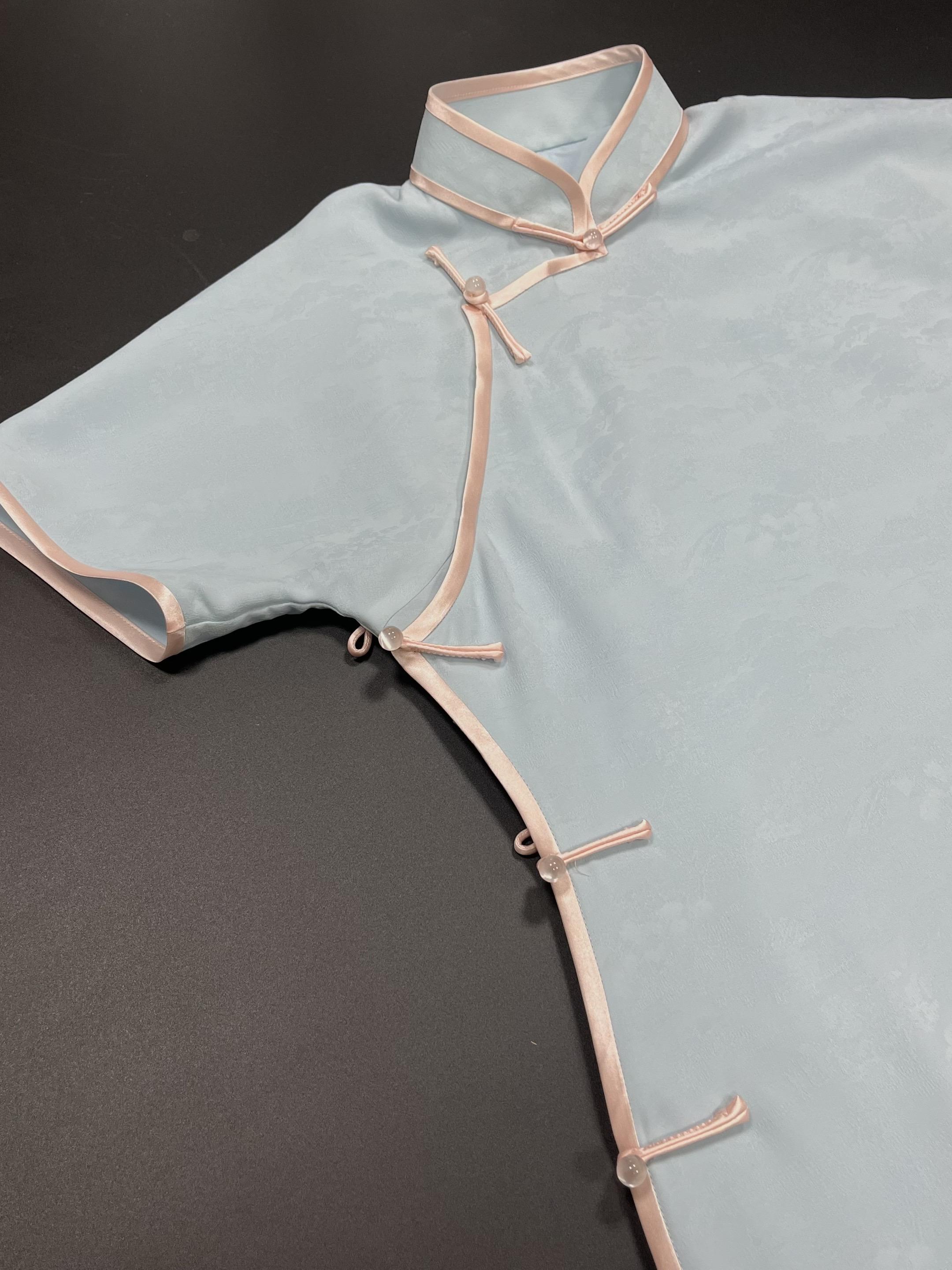 【月蓝】不同光线下的蓝。