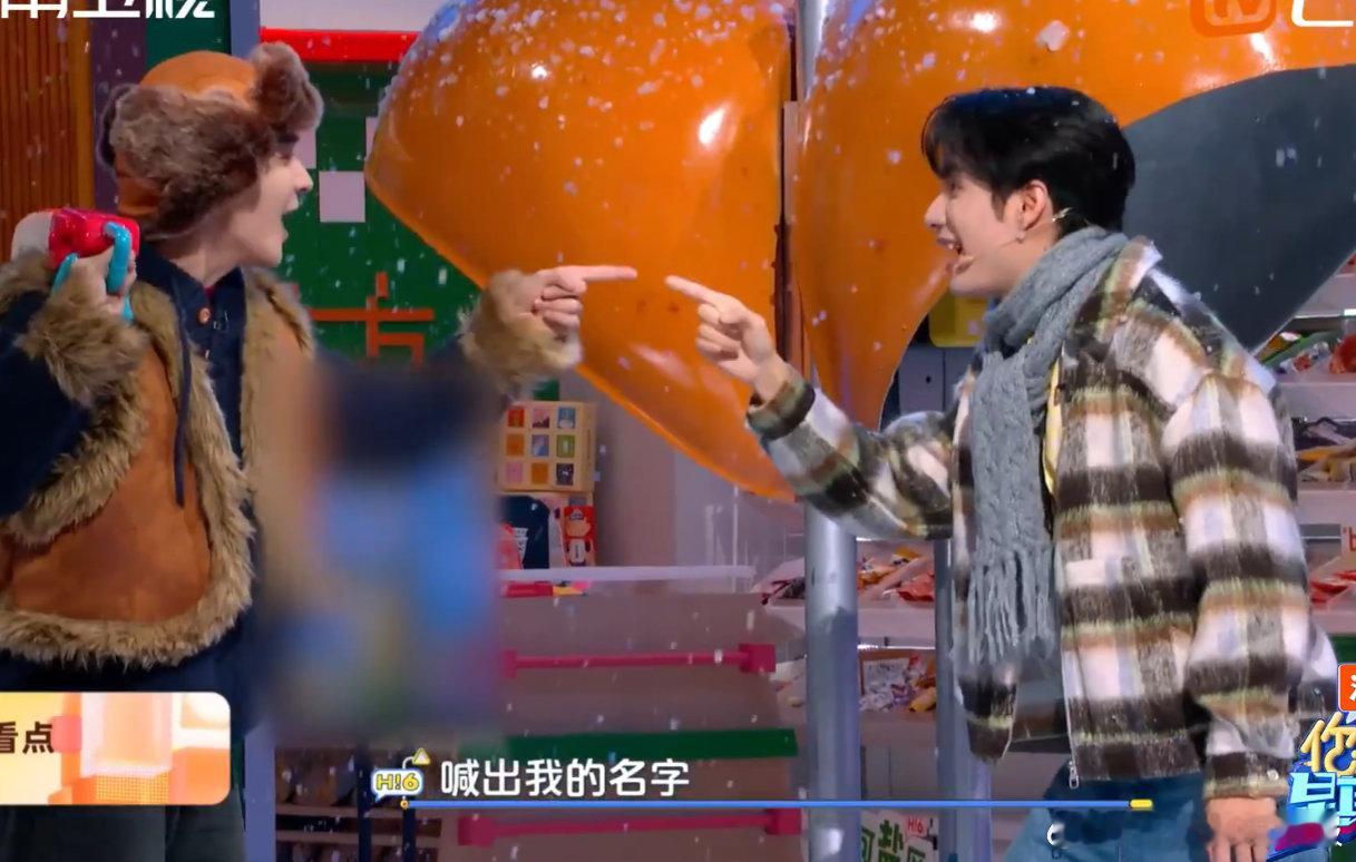 谁还没蹲好六下期？初雪 + 次元联动，这化学反应我先期待了～