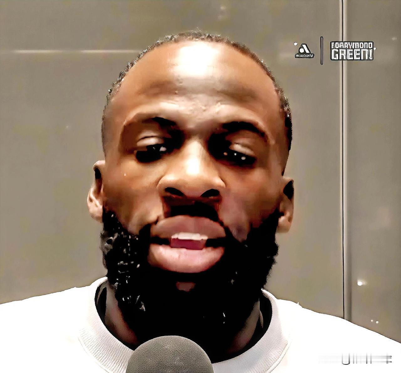 勇士恶汉追梦格林话里有话啊！
追梦在今天的一档节目中谈到字母哥现在的处境时说道：