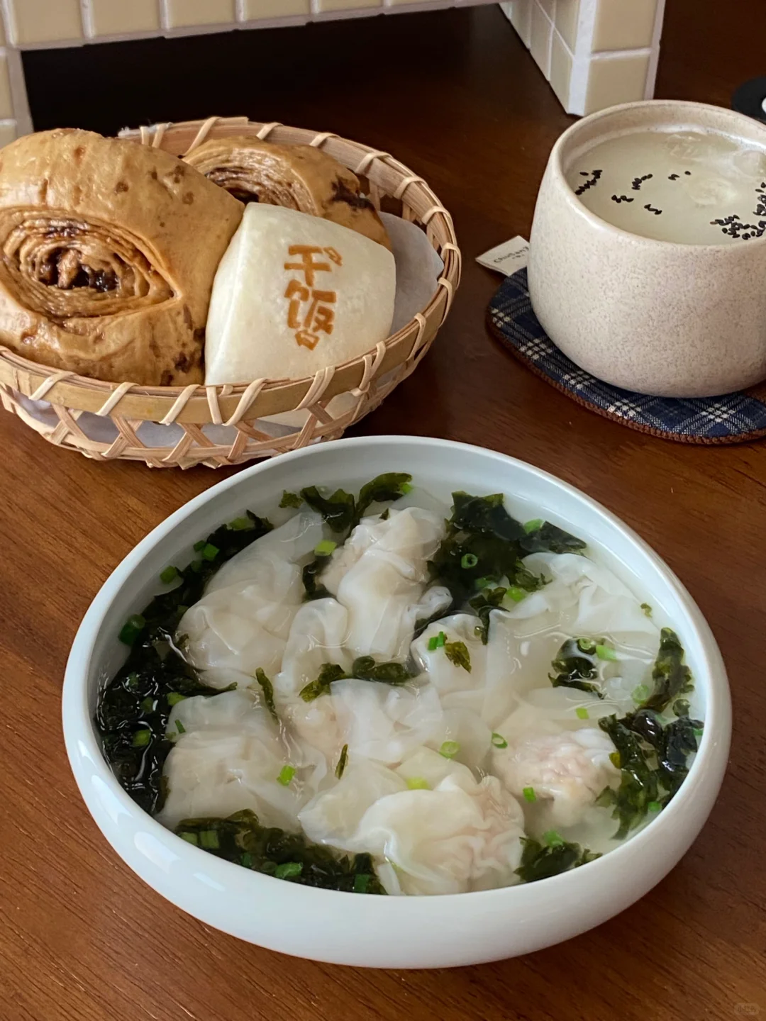 中式早餐｜温州大馄饨&红糖馒头&冰豆浆🥣