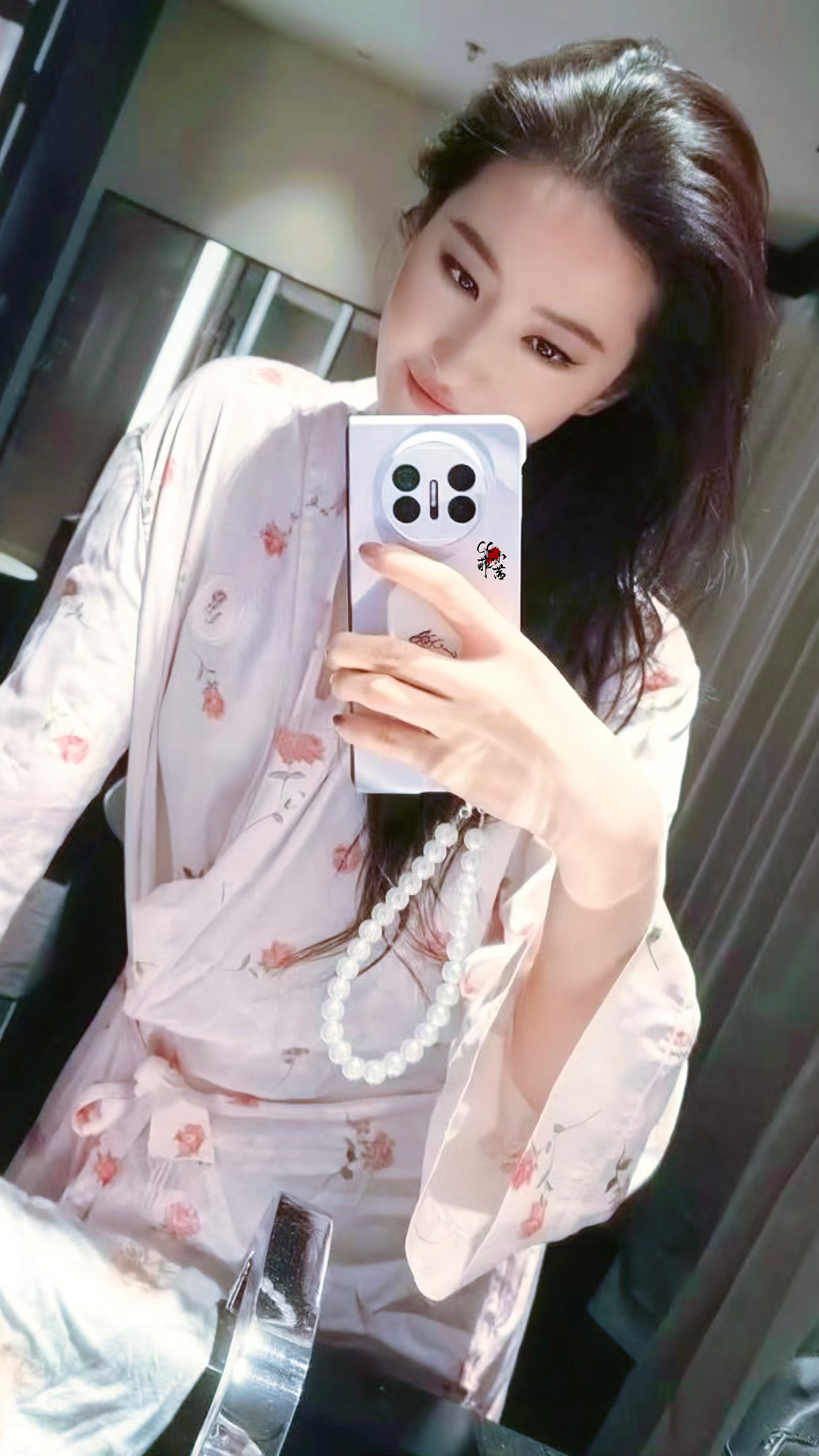 我的天呐今晚做梦素材 有🤤[舔屏]刘亦菲 ​​​