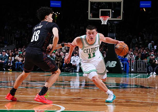 之前所有赛季里，普里查德在季后赛的表现都会比常规赛的表现差上一些，而且差得还不少