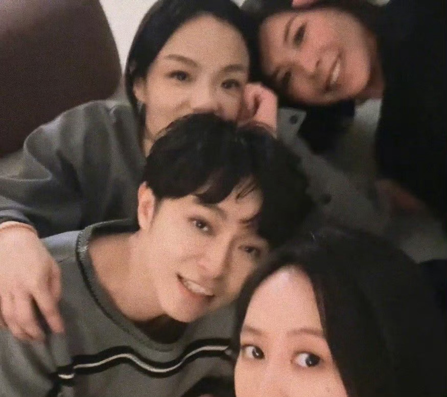 陈粒发的吴青峰、徐佳莹、许茹芸✨ 