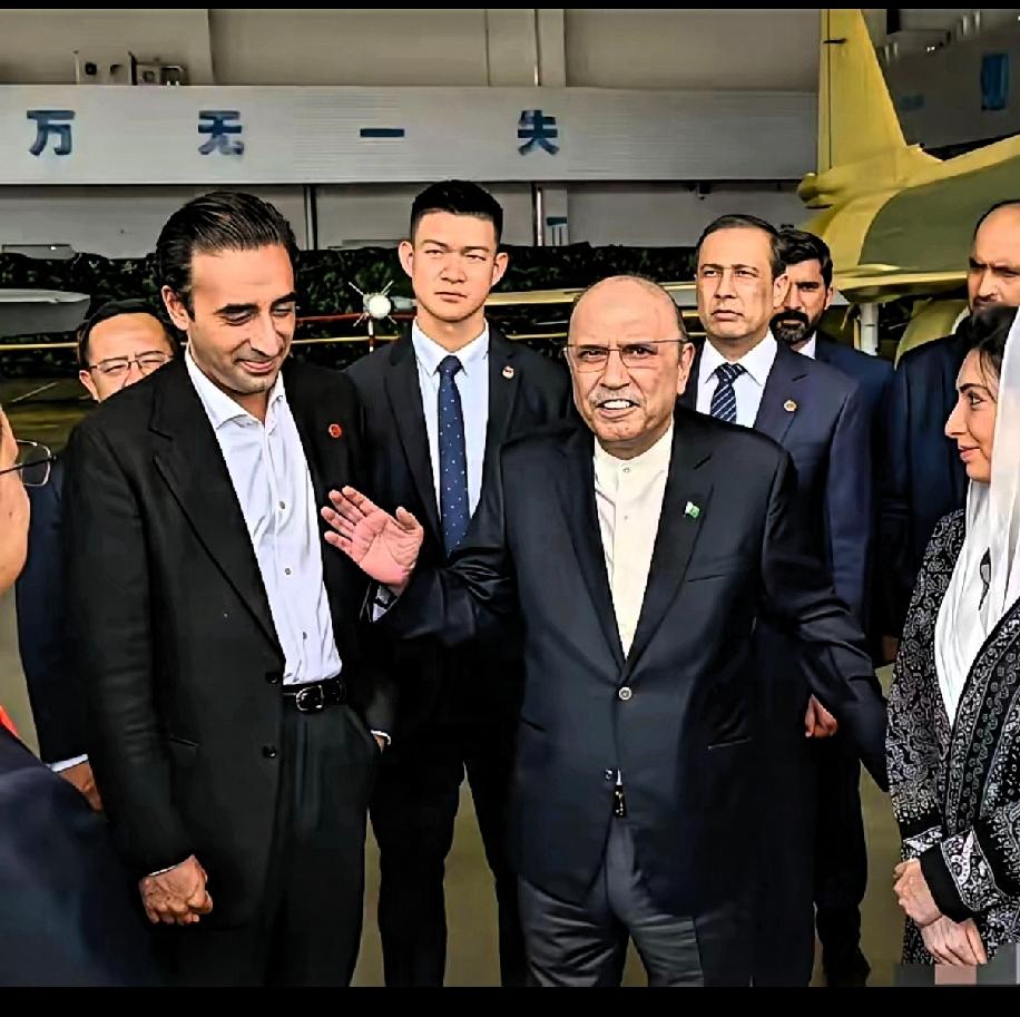 我果然没猜错。
灾难面前，最见真情。
大火刚发生，巴基斯坦总统扎尔达里就第一时间