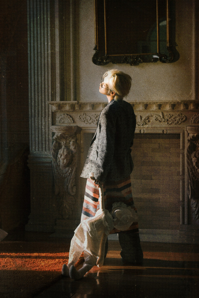 周震南把丰愉写进旋律里 用音乐诉说心境，用原创诠释丰愉。周震南的创作从不止于好听