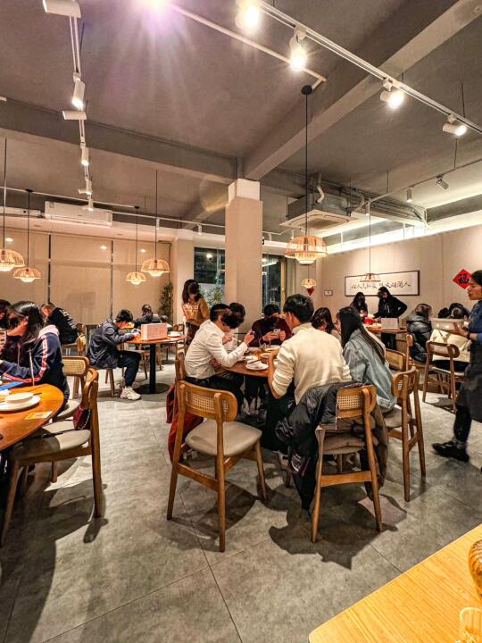 中山座无虚席的粤菜小馆！好吃不贵！！