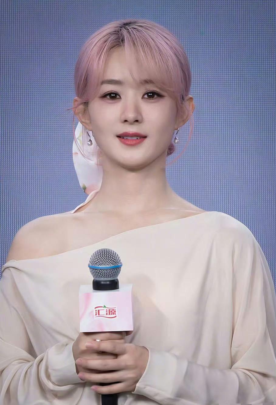 85花生图炸场！赵丽颖杨幂Angelababy妈妈级颜值仍惊艳大众

赵丽颖、杨
