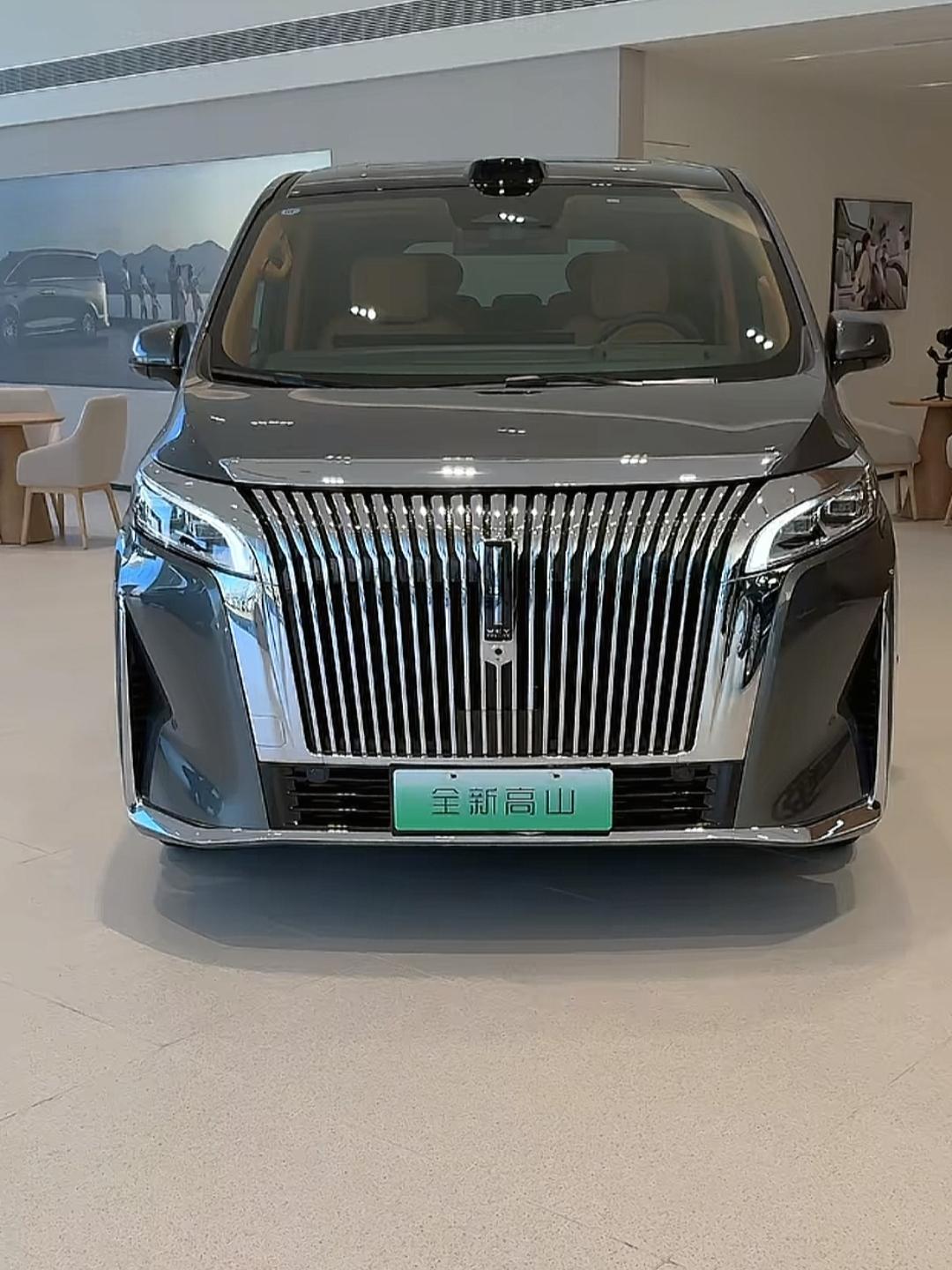 高山这台车可以说是MPV中的一台黑马车型，销量非常高。市场上保有量肉眼可见的增多