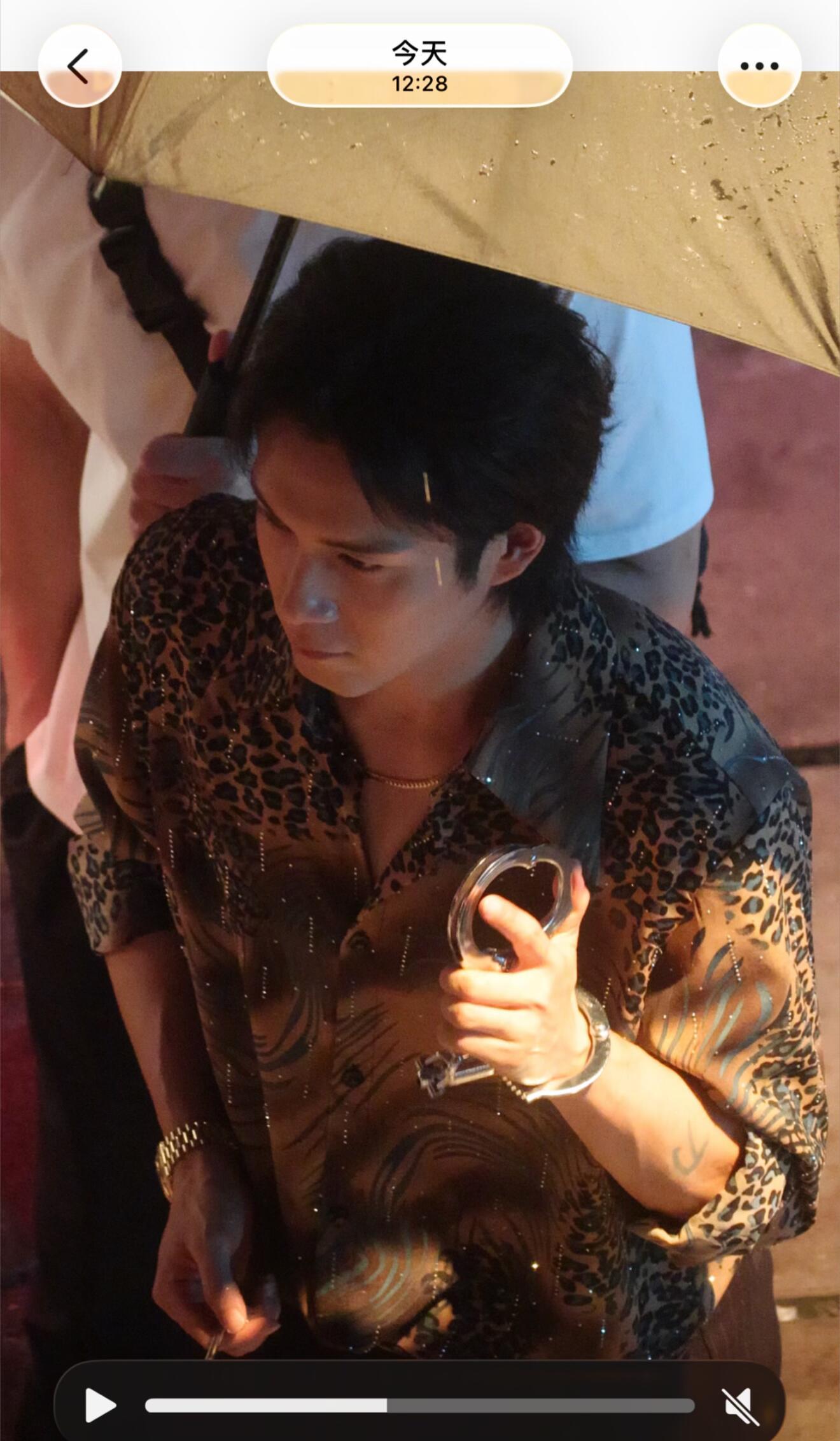 浓眉大眼的韩东君也演反派了这下真给韩东君演爽了 之前看他总演温润可靠的正派，这次
