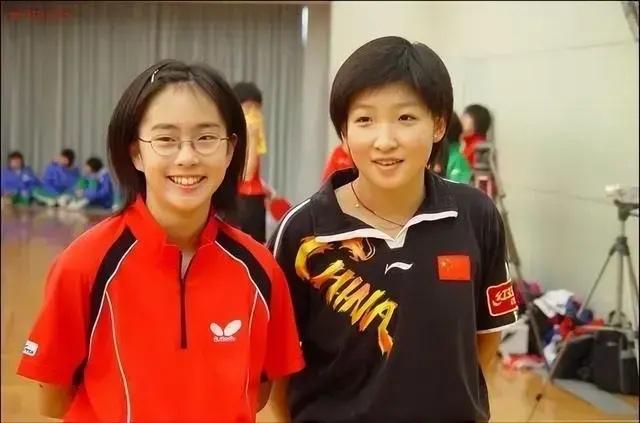 年轻时候的刘诗雯和石川佳纯，二人非常有气质