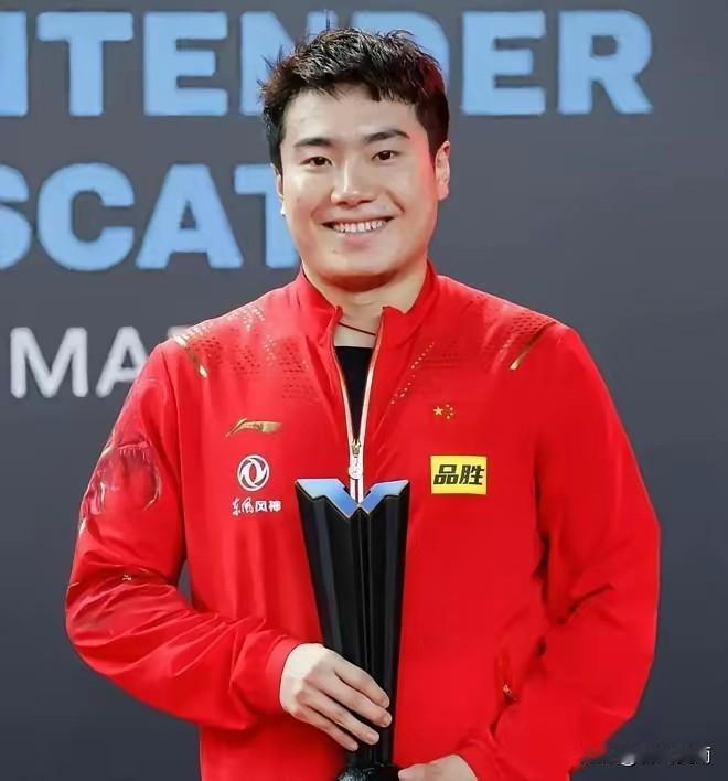 3-2 逆转翻盘，打爆日本张本智和，🇨🇳WTT 中国大满贯男单首轮：梁靖崑回