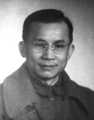 1943年，陕甘宁边区保安处处长陈泊，得知两天后，毛主席将1943年，陕甘宁边区