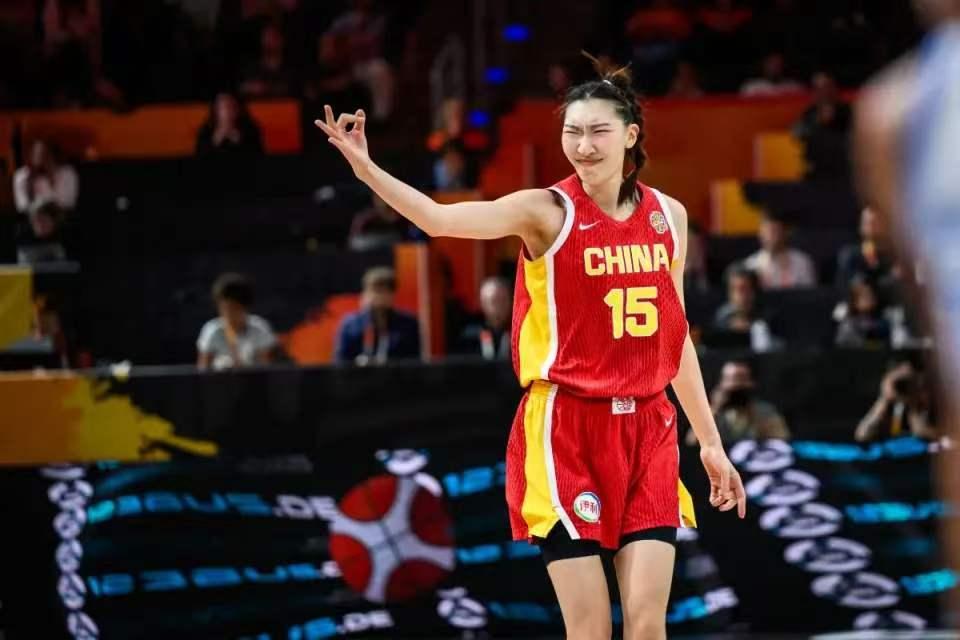 中国女篮大胜意大利，取胜关键依旧是两名留洋球员，宫鲁鸣口碑依旧没得到反转
中国女