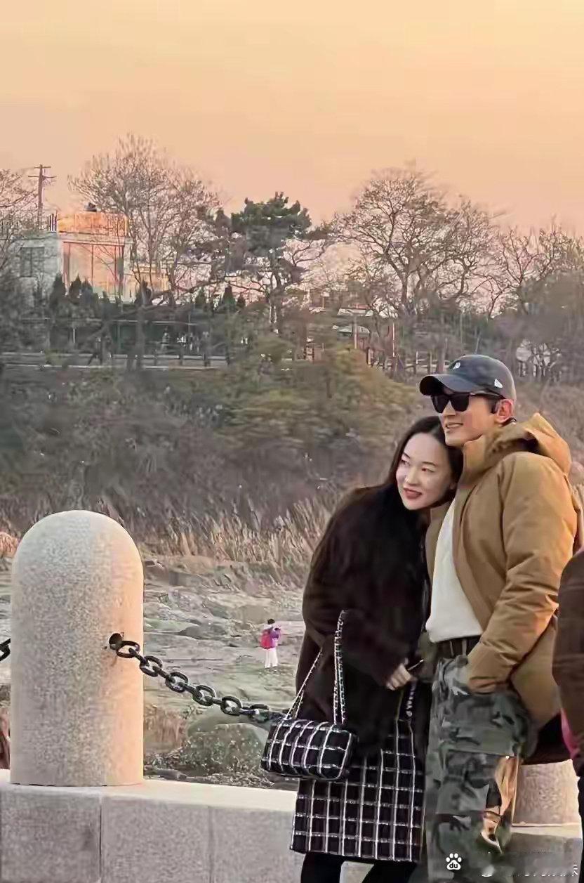 霍思燕真的好幸福啊！掉蜜罐里了 ！ 