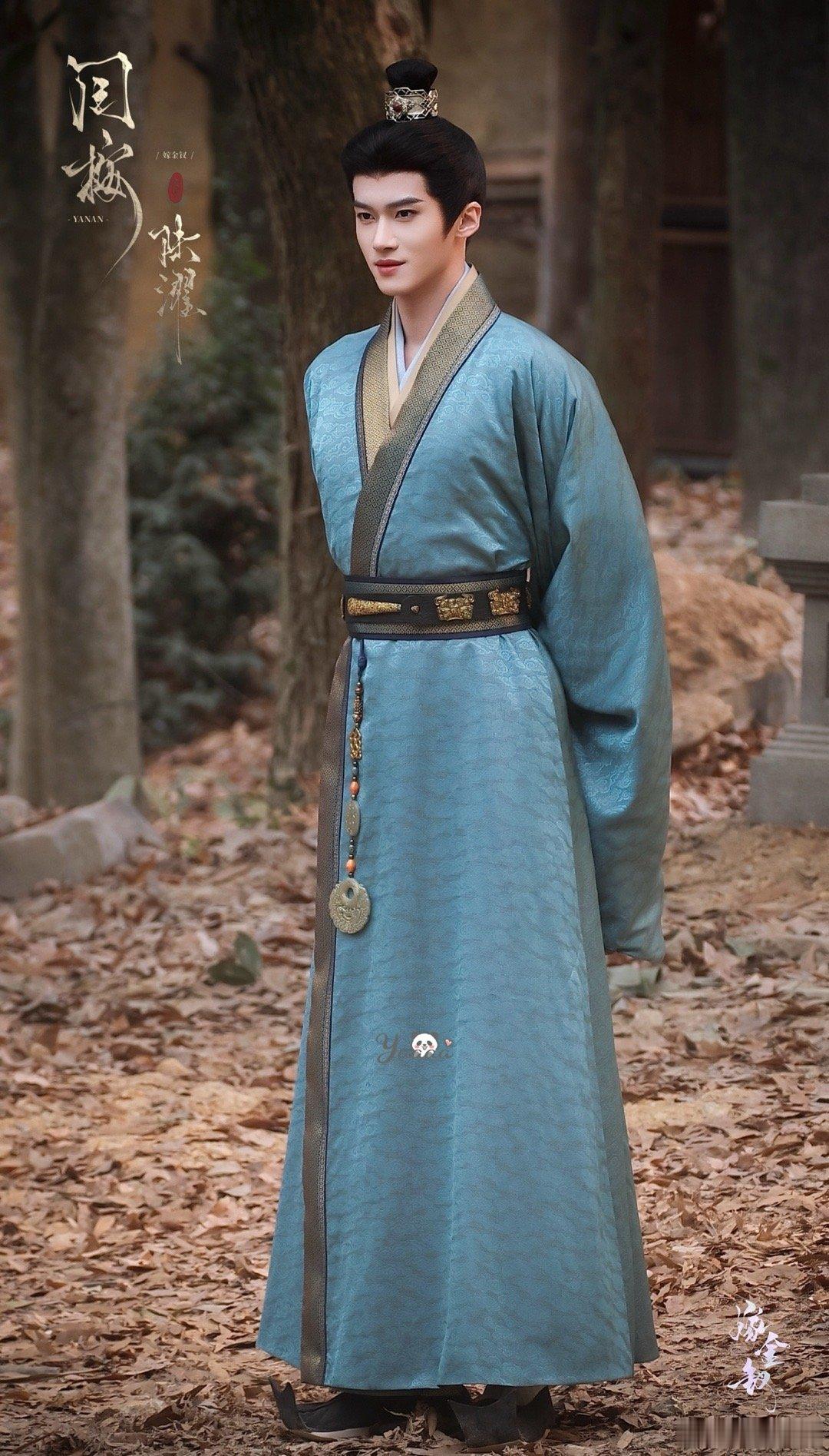 闫桉陆濯闫桉嫁金钗 闫桉的演技细腻动人，能打动观众。他长得也帅，面容清秀，古装扮