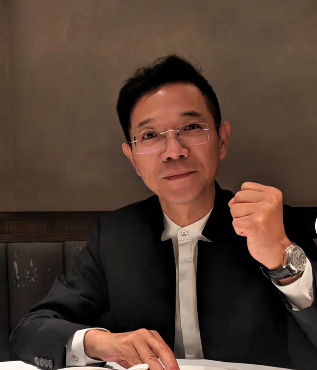 山西反杀案太解气！
律师不防守直接反击，10人上门闹事反遭传票

谁能想到，一场