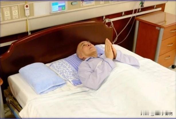 祝早日康复！72岁的柬埔寨国王西哈莫尼选择在北京接受手术治疗
 
据柬媒消息，柬