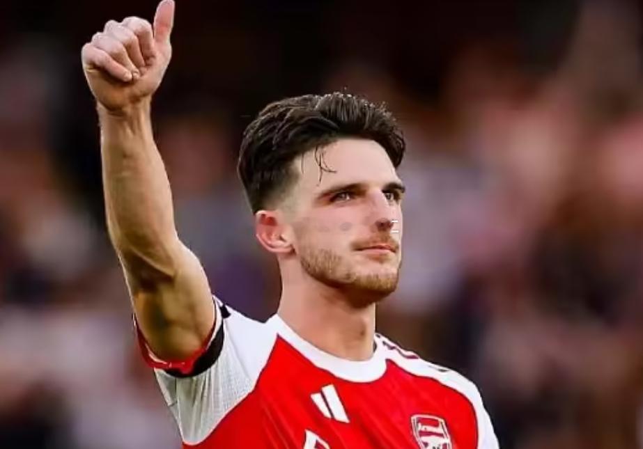 欧足联官方公布了今日欧冠最佳进球候选，巴黎球员巴尔科拉、马尤鲁对阵切尔西的进球以