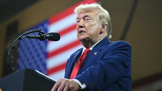 也门胡塞武装动手了！
红海炸响第一声，沙特油轮连夜掉头
特朗普的“红海红线”能守