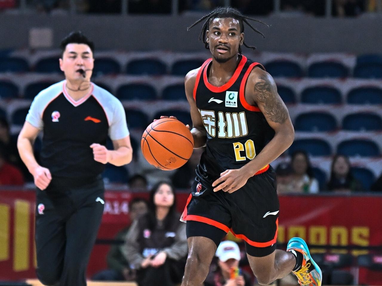 CBA最新消息：据《深圳晚报》记者郑志鹏报道：“马凯尔·约翰逊，是我最喜欢的深圳