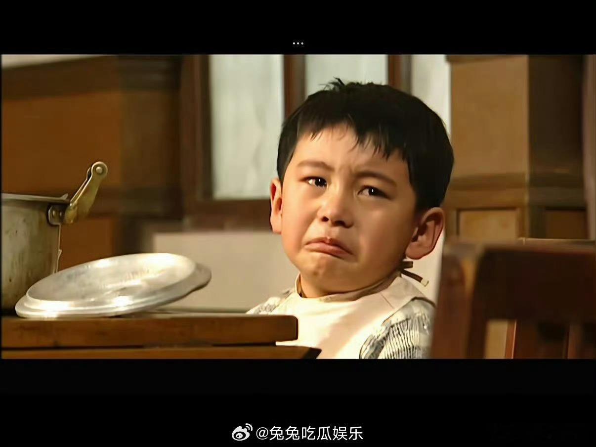 关晓彤陈星旭时隔20年再度合作关晓彤陈星旭等比例长大小时候灵气逼人，长大了质感拉