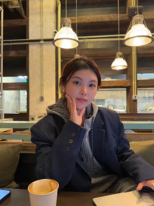 一拍照就想笑 博主做不下去了☕️