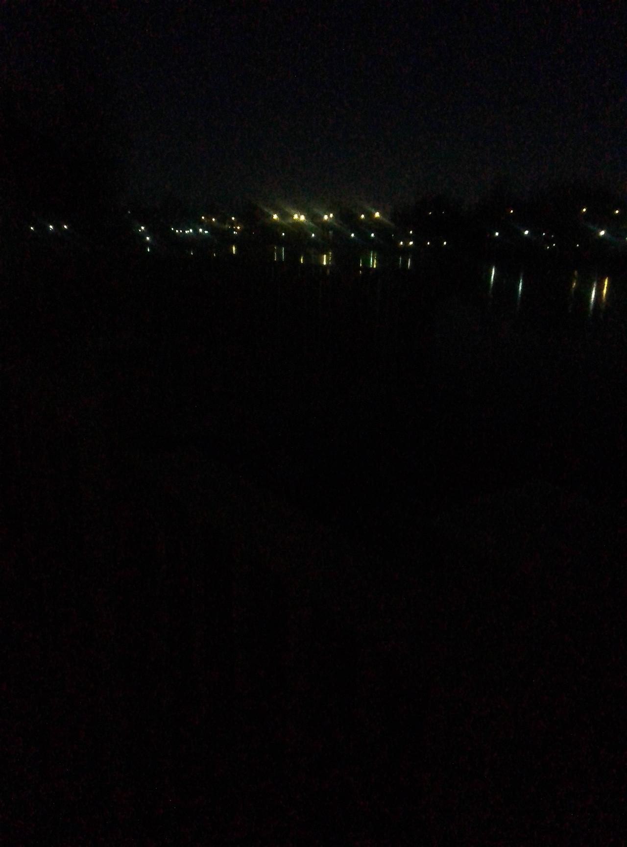 分享一张城市的夜晚的照片