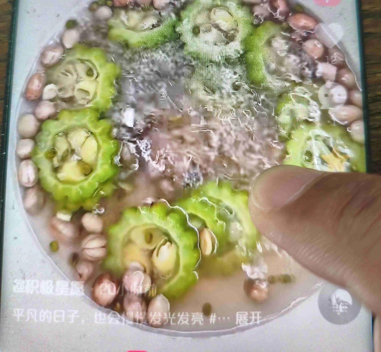 老百姓不愿生娃，与房价、医疗、教育都毫无关联，只和一个因素有关。无论你在哪个单位