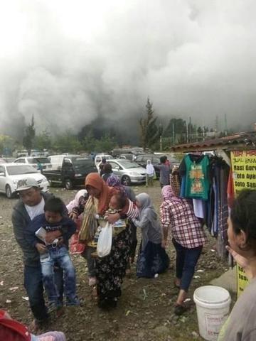危地马拉富埃戈火山持续喷发，8村庄659人紧急撤离
据新华社消息，危地马拉国家减