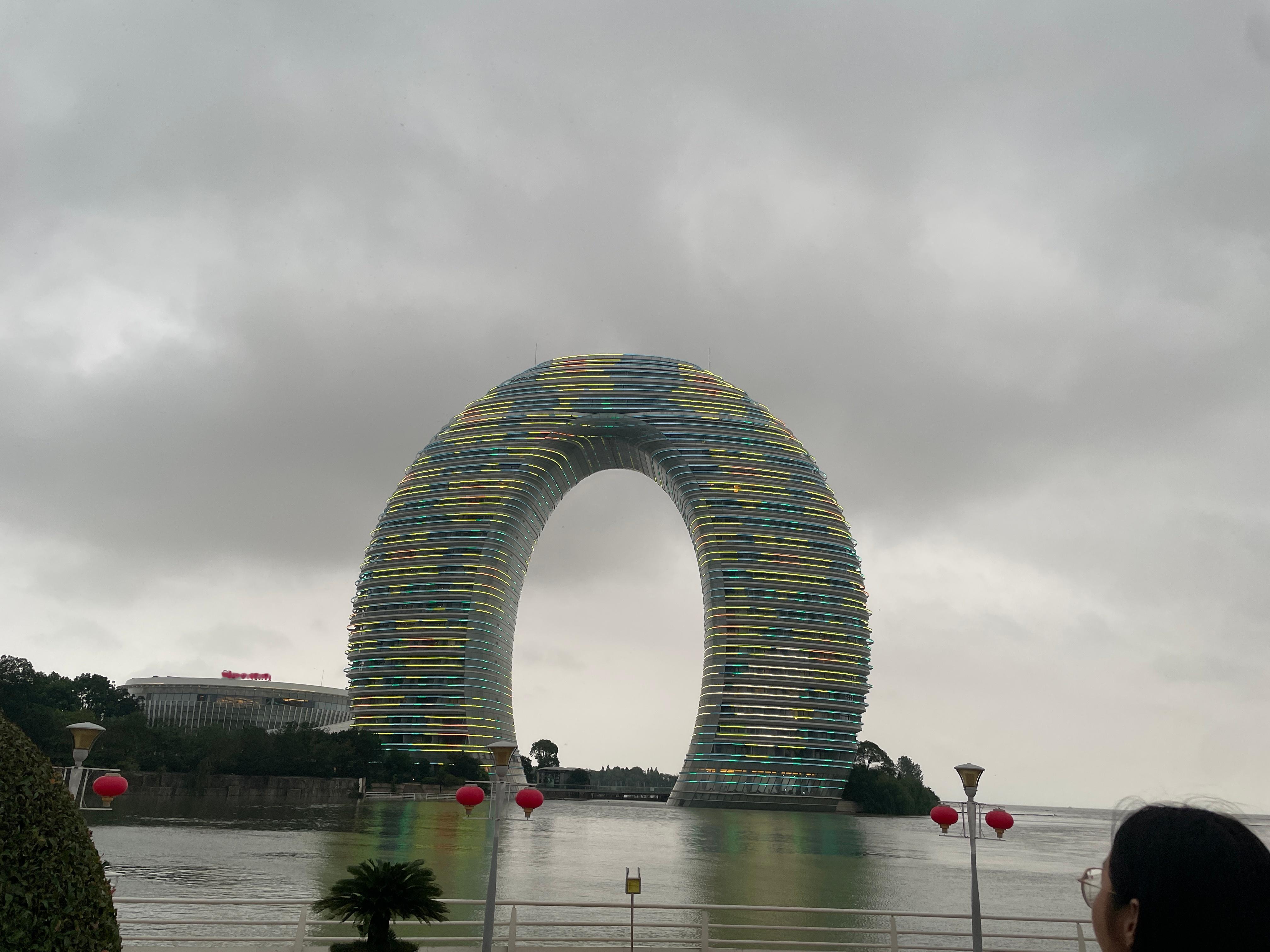 湖州白天 晚上 不一样的美 湖州·喜来登月亮酒店