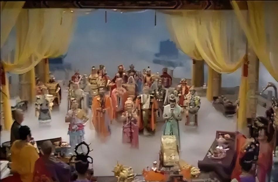 玉帝宣如来救驾，这背后藏着官场大忌。

孙悟空打到通明殿，玉帝为啥不叫三清出手，