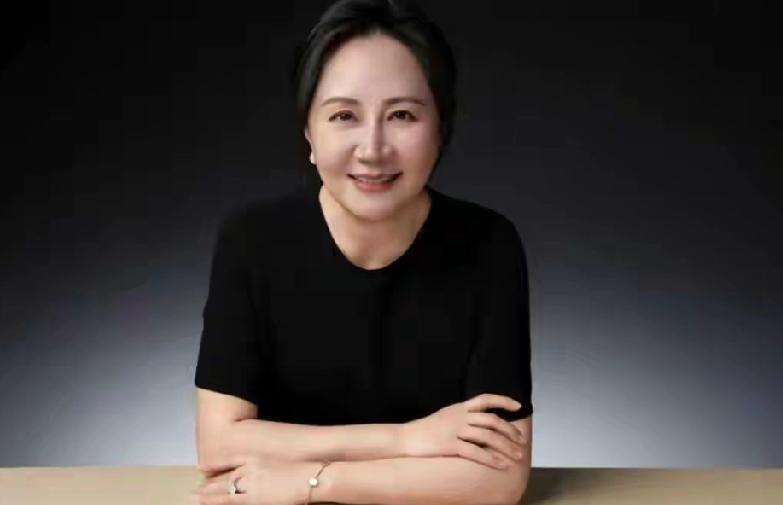 孟晚舟最新发文提到华为将克制式进取，保持战略定力，稳扎稳打，这从华为2025年年