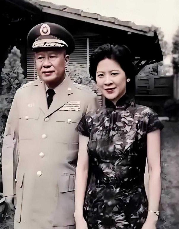 1986年，白崇禧的女儿偷偷潜回大陆，在桂林住了几日后，她找旅馆服务员结账，对方